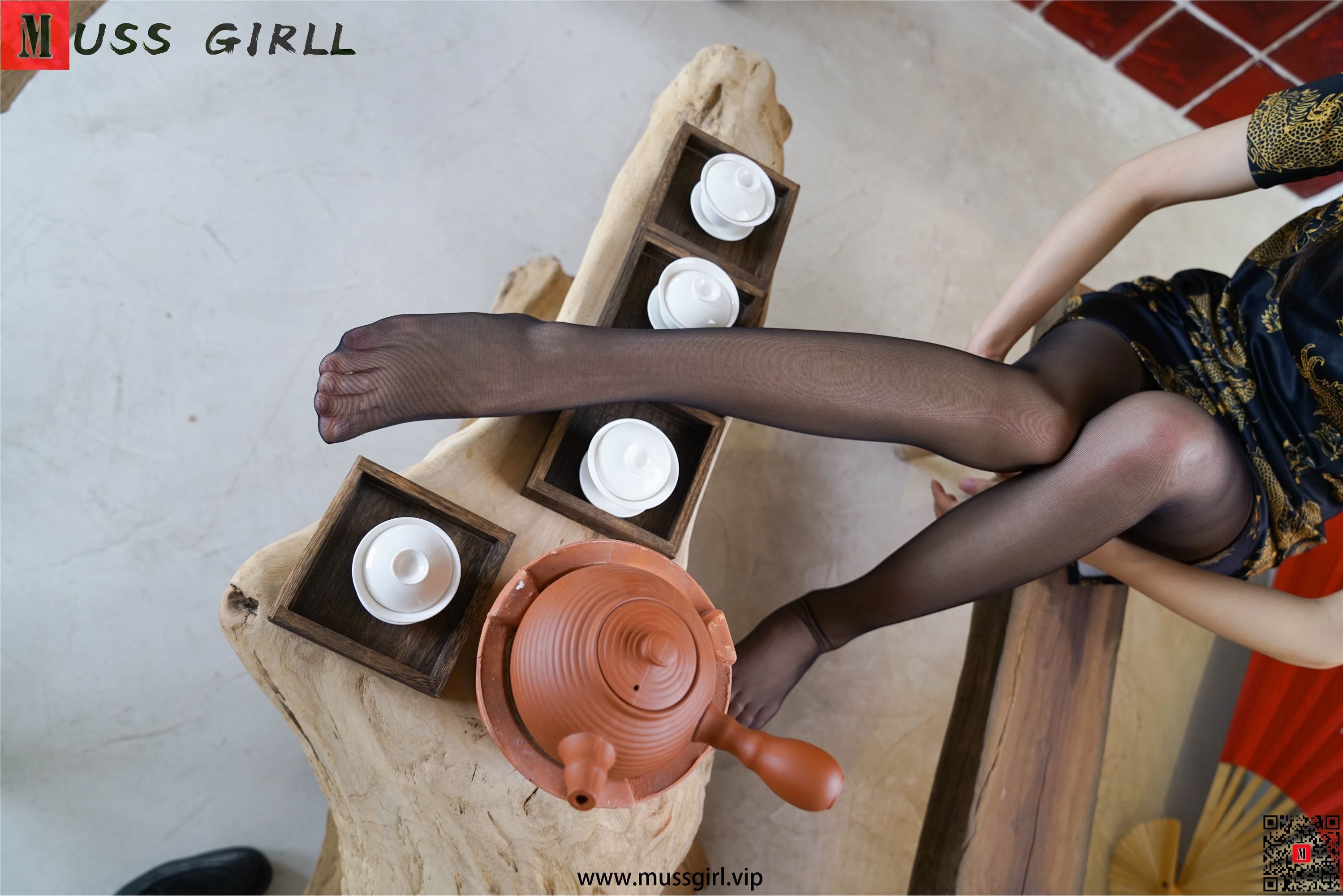 MussGirl慕丝女郎  NO.222 茶与黑丝